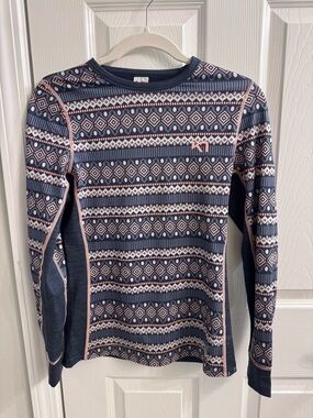 Kari Traa Navy and Pink Geometric Long-Sleeve Top